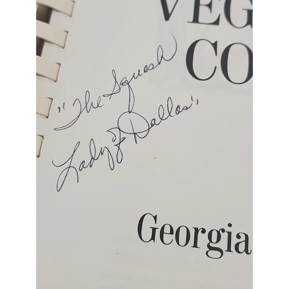 Vtg 1985 Cookbook Fresh Ideas for Vegetable Cooking SIGNED Squash Lady of Dallas